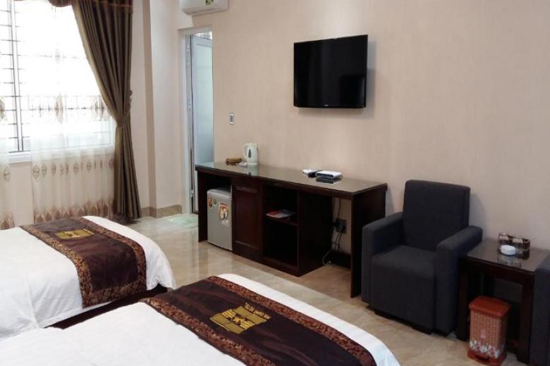 Khách sạn tiêu chuẩn