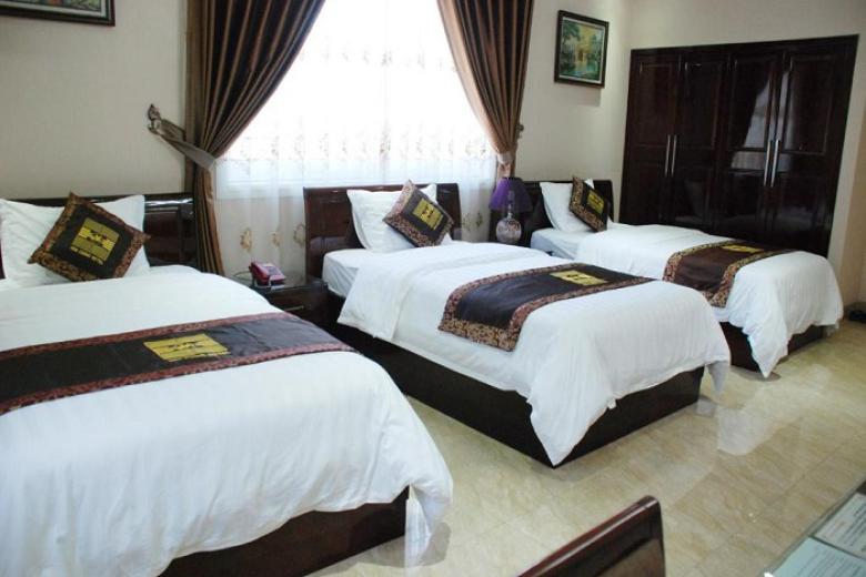 Khách sạn tiêu chuẩn