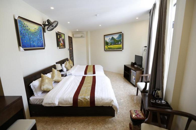 Khách sạn tiêu chuẩn