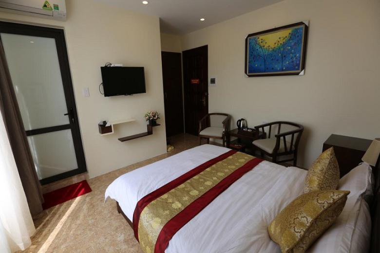 Khách sạn tiêu chuẩn