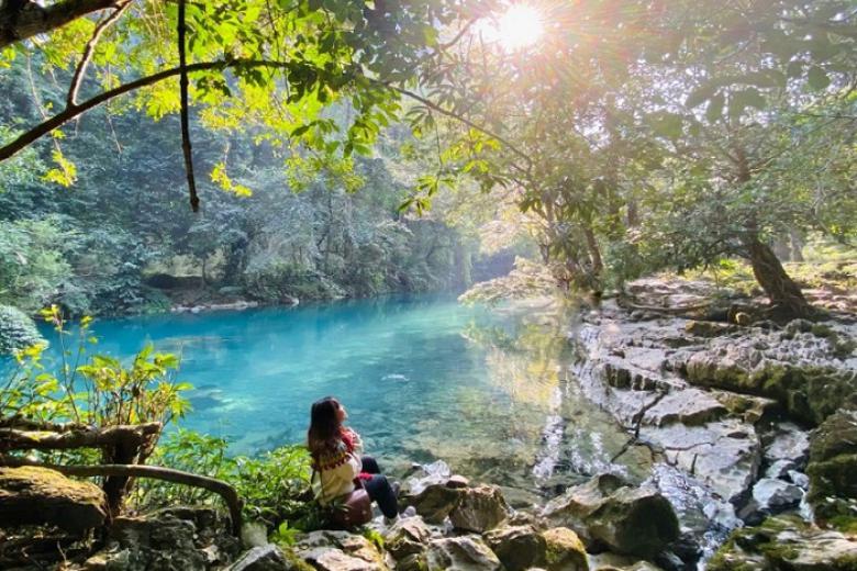 Suối Lê Nin - Núi Các Mác