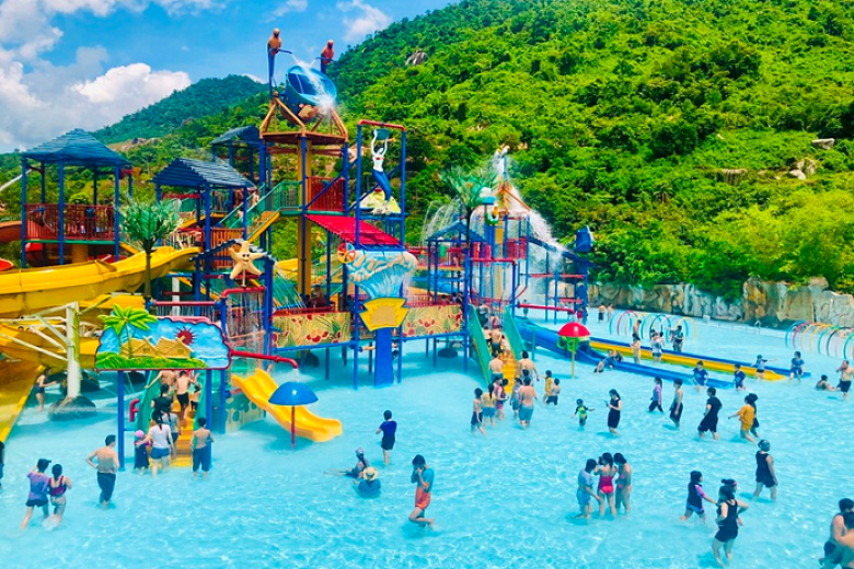 Công viên Suối Khoáng Núi Thần Tài