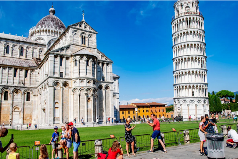 Tháp nghiêng Pisa