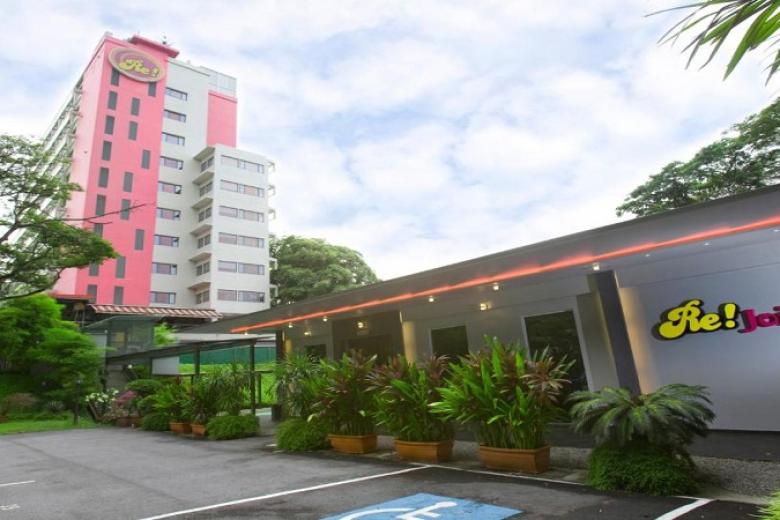 Hotel Re!