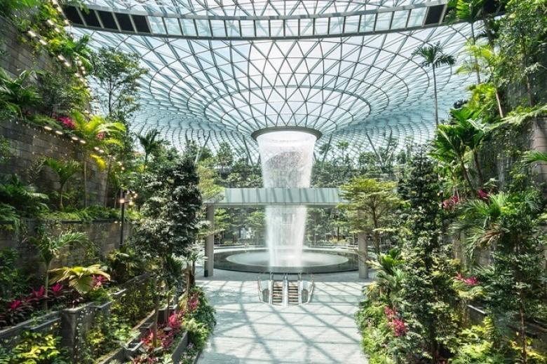 Thác nước Jewel Changi