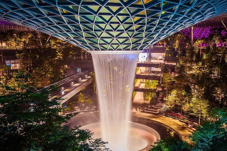 Thác nước Jewel Changi
