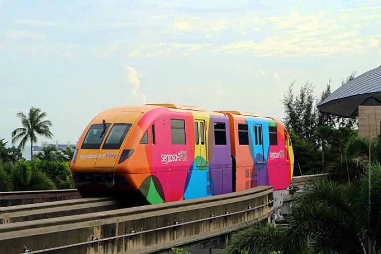 Trải nghiệm tàu điện trên không