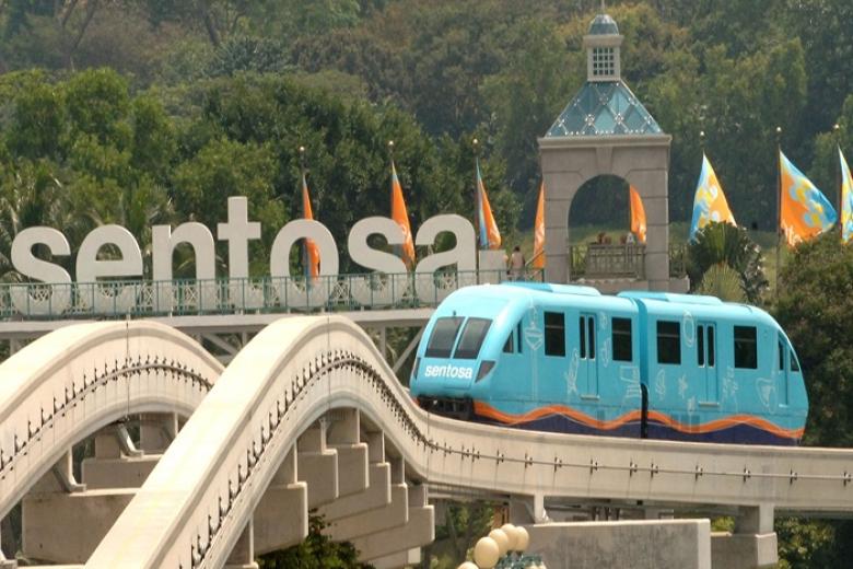 Trải nghiệm tàu điện trên không