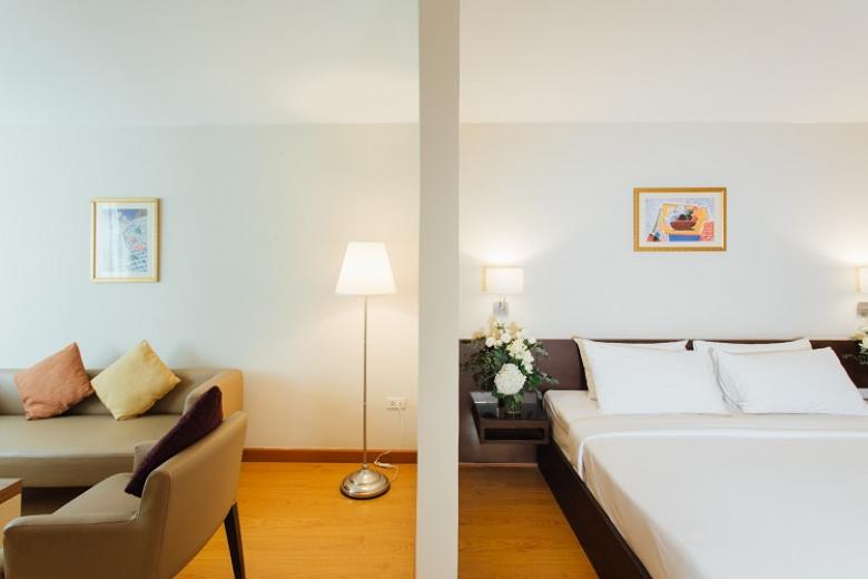 Seasons Siam Hotel