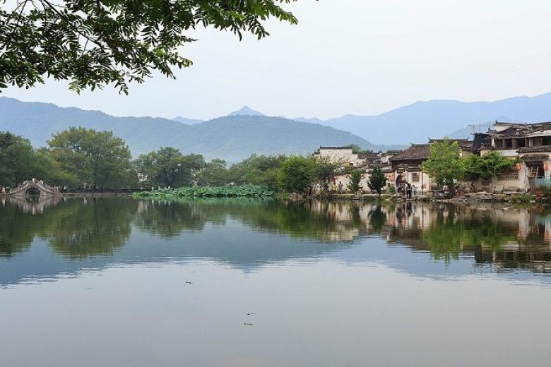 Cổ trấn Hoành Thôn