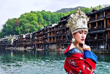 Tour Trung Quốc 6N5Đ: Từ HCM - Ân Thi - Trương Gia Giới - Phượng Hoàng Cổ Trấn, Bay Vietjet Air + KS 3-4*