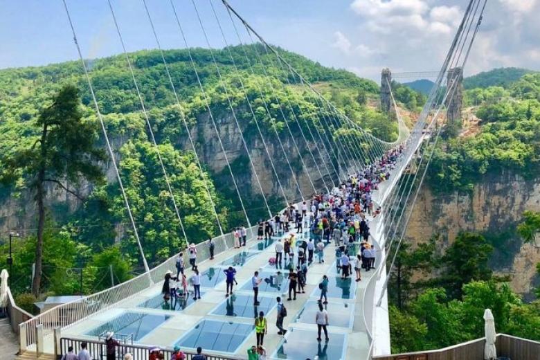 Phượng Hoàng Cổ Trấn