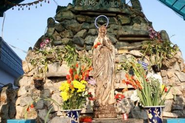 Tour Campuchia 2N1Đ: Từ HCM - Viếng Đức Mẹ Mekong - Thủ đô Phnom Penh, Xe Ô tô + Chương trình hành hương