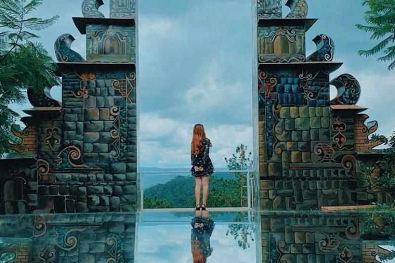 GREEN HILL – CỔNG TRỜI BALI