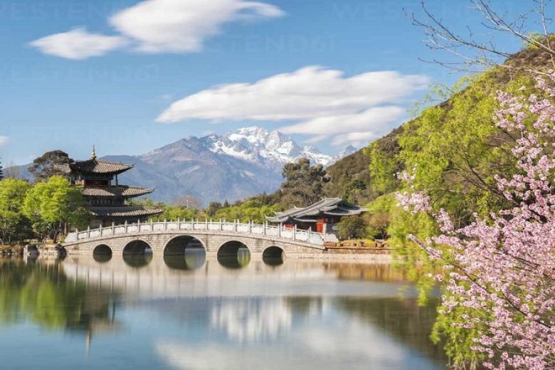 Công Viên Hắc Long Đàm