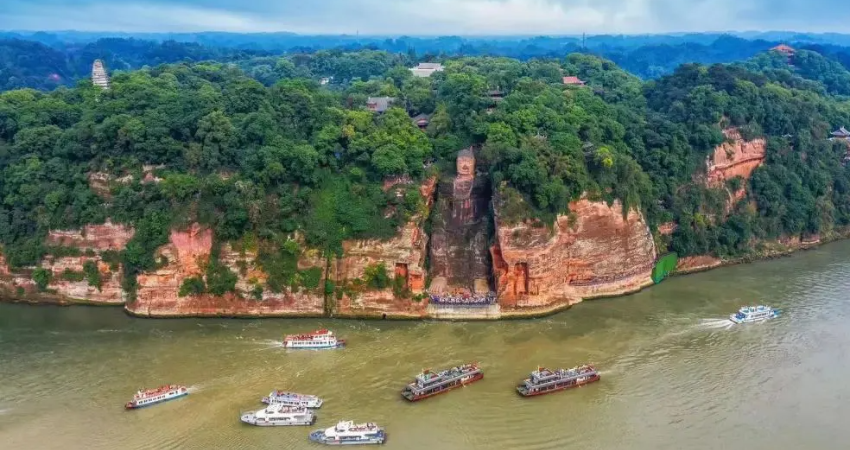 Lạc Sơn Đại Phật
