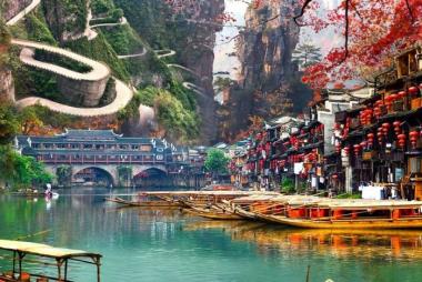 Tour Du Lịch Trung Quốc 5N4Đ: Từ Hà Nội - Nghi Xương - Tam Hiệp - Trương Gia Giới - Phượng Hoàng Cổ Trấn, Bay Changan (9H) + KS 4*